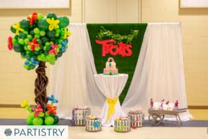 Custom balloon feature installation by Partistry Balloons
