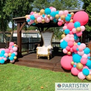 Custom balloon garland by Partistry Balloons