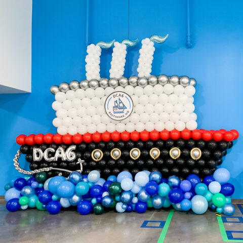 cruise ship balloon sculpture balloon wall