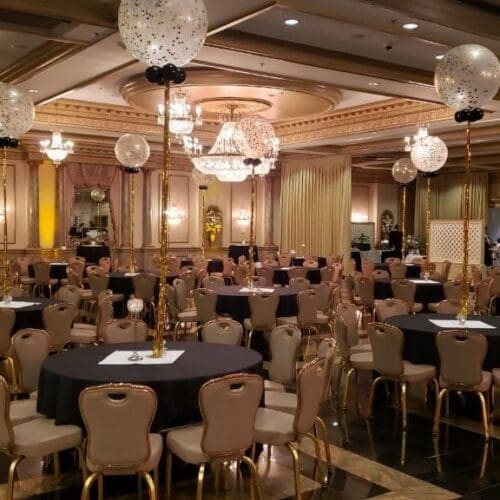 Balloon centerpiece by Partistry Balloons
